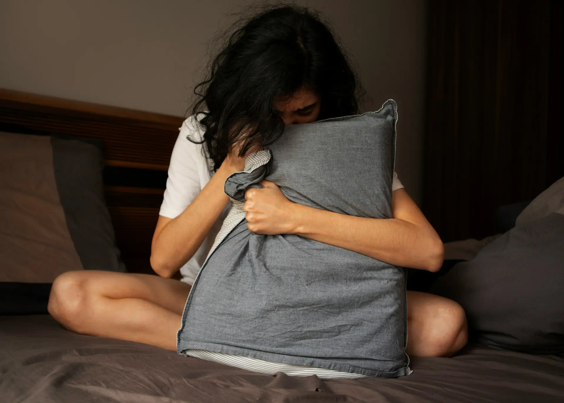 Dormir mal puede hacerte sentir más ansioso e irritable